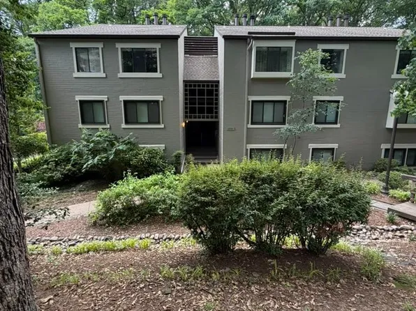 11721 Karbon Hill Ct APT 201, Reston, VA 20191