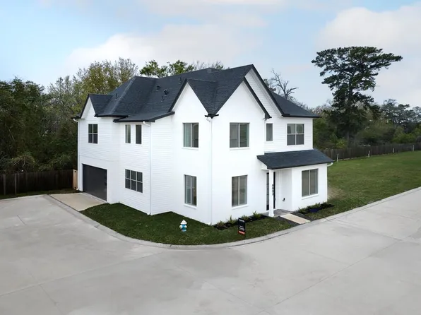 8803 Hollywood Garden Ln, Houston, TX 77080