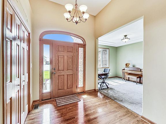 5th image of 1203 Doe Ct