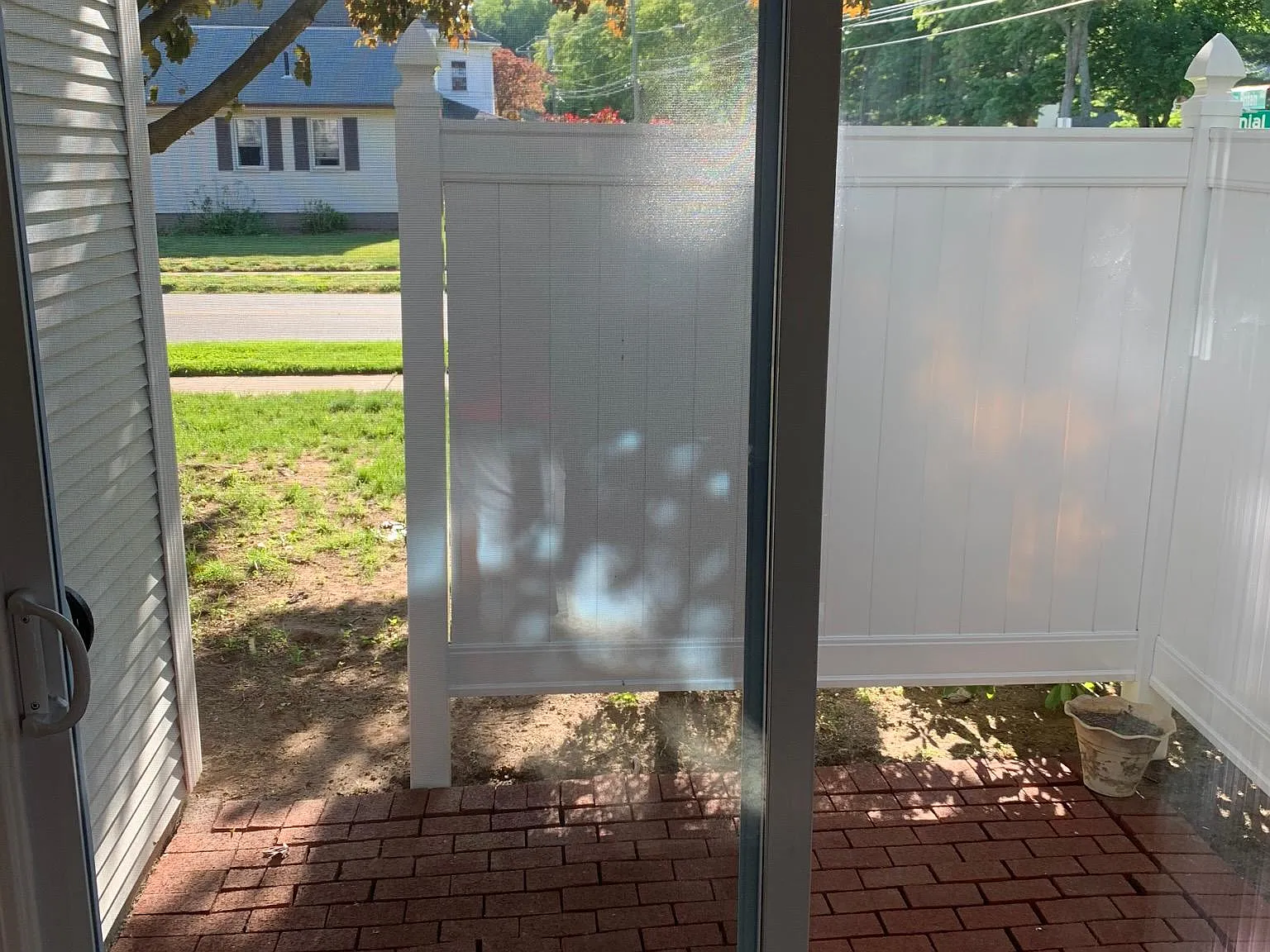 8 Colonial St — Photo 3