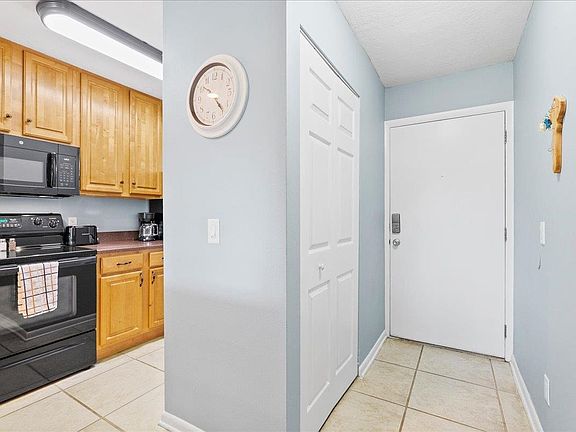 3rd image of 650 W Pope Rd Unit 205