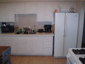 KITCHEN, 11x9