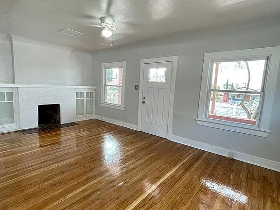 2nd image of 4415A Trowbridge Dr