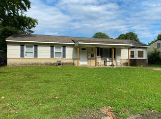 924 Gossman Dr, Virginia Beach, VA 23452