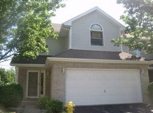 2512 Tulip Ln, Crest Hill, IL 60403