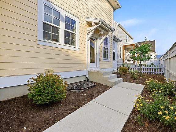 3rd image of 6768 W Docksider Dr #298