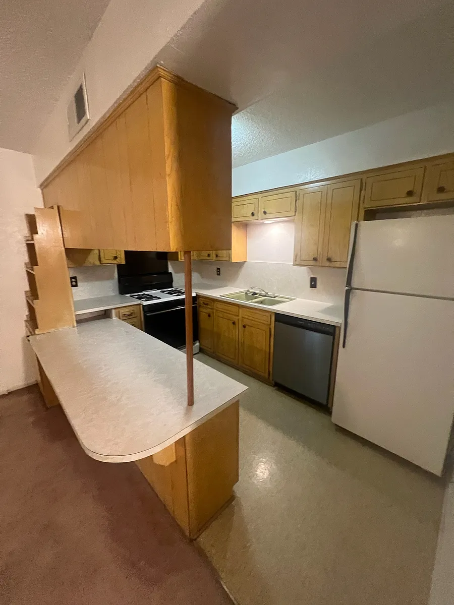 Building Photo - 1112 N Bell Ave #6