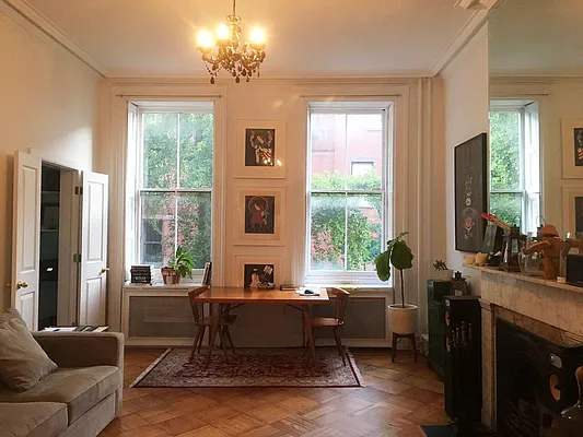 Rented by Roberta Russell, LREB | media 13