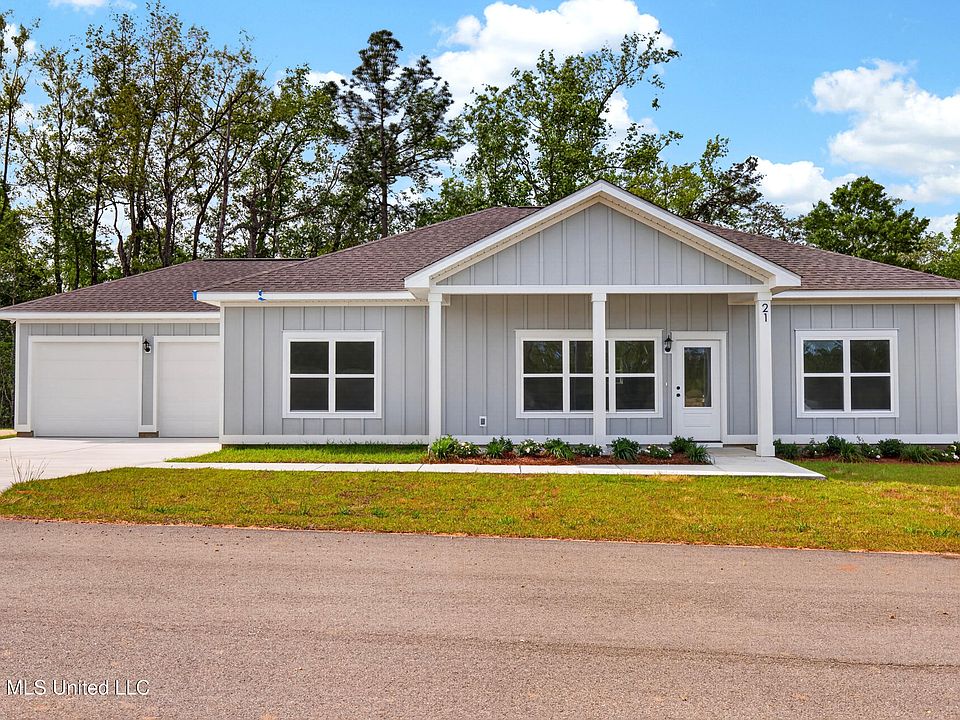 1st image of 21 Shadow Wood Dr