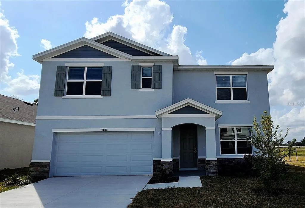 5 bed, 3.0 bath, 2605 sqft, $2,900 — Photo 1