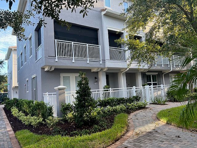 Front Entry to Condominium