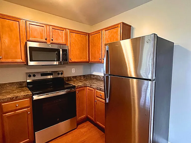Chilewich Apartments — Photo 4
