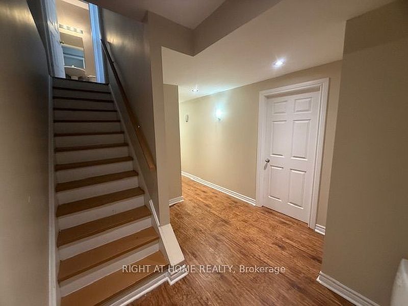 Burlington House for rent - 3 Bedrooms — photo 15
