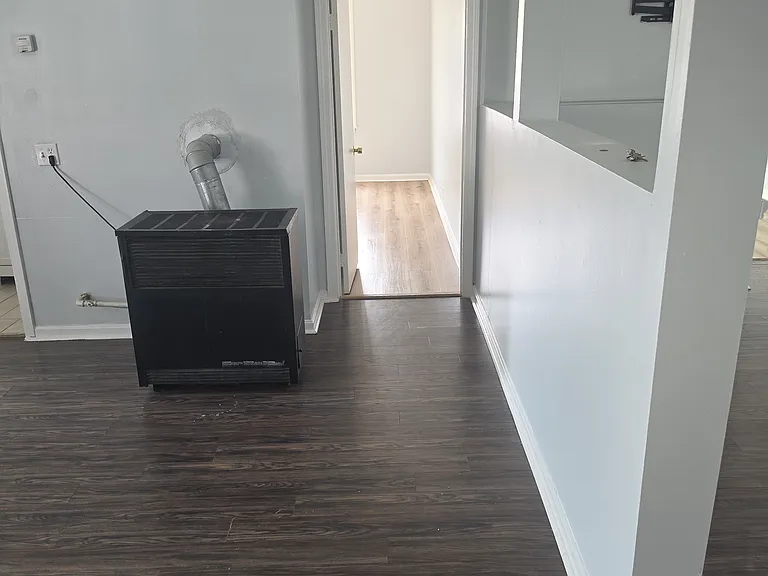 34 Hood St #1 — Photo 9