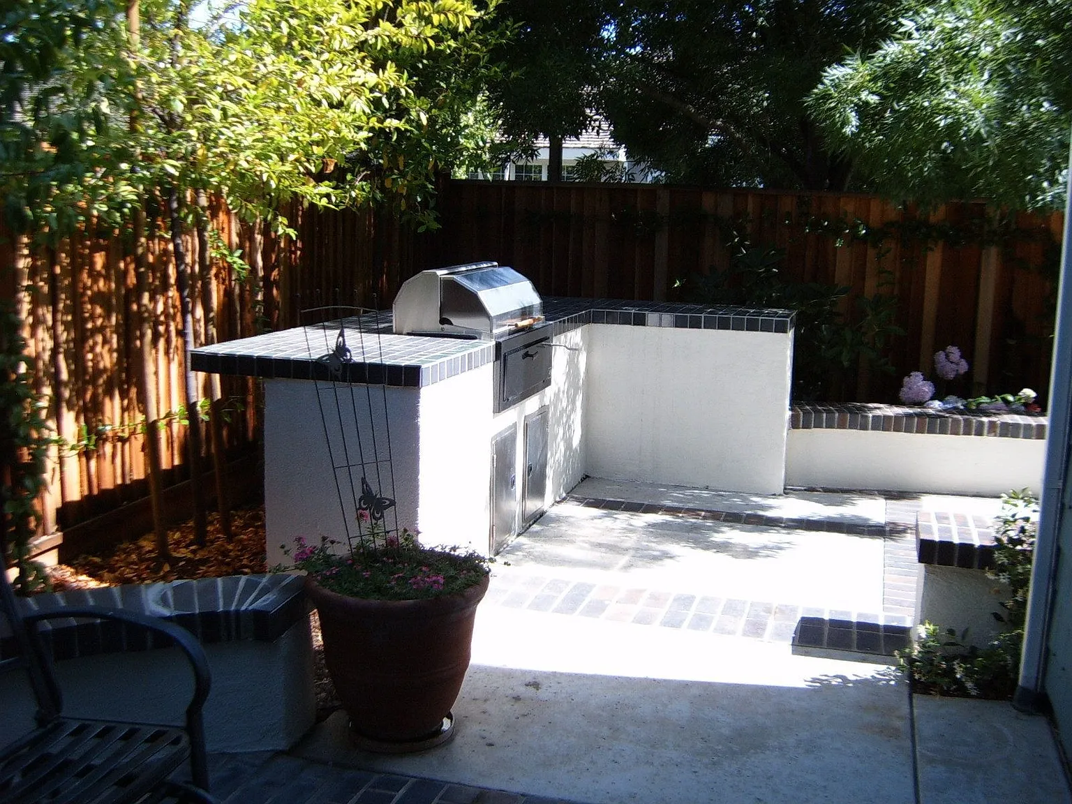 786 Tennyson Dr photo 1