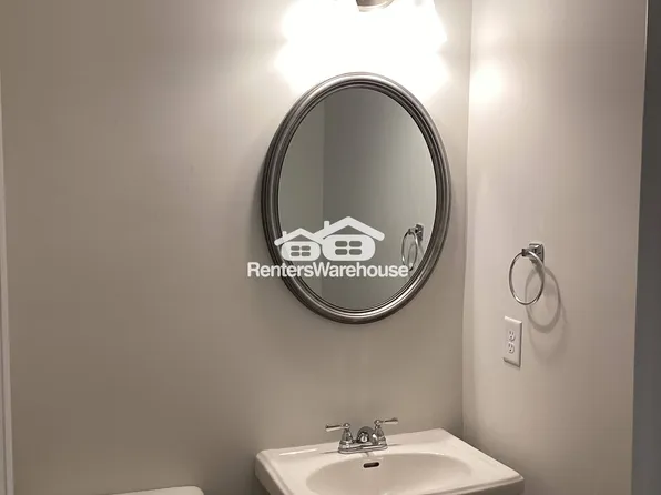 1132 Chastain Dr, Buford, GA 30518