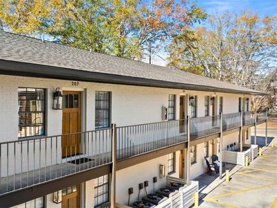 230 E Samford Ave APT 207, Auburn, AL, 36830