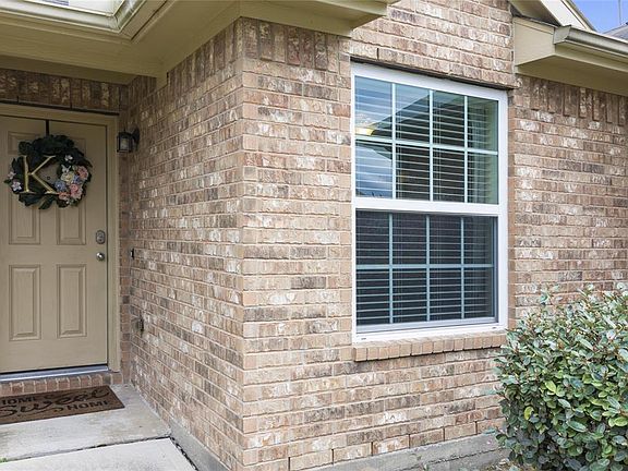 3rd image of 11823 Green Colling Park Dr