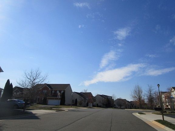 4th image of 44265 Navajo Dr