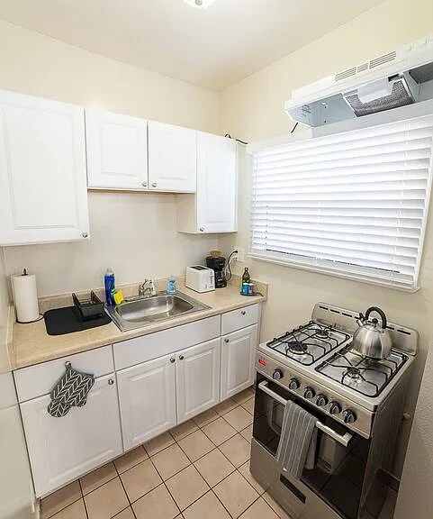 26 Breeze Ave #2 — Photo 5
