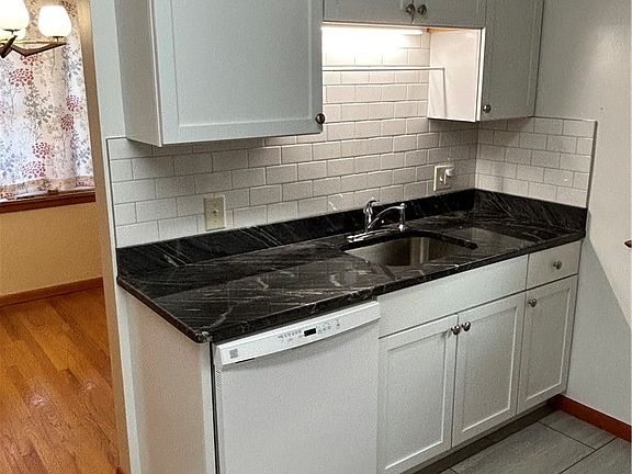 5th image of 3414 Norris Ave