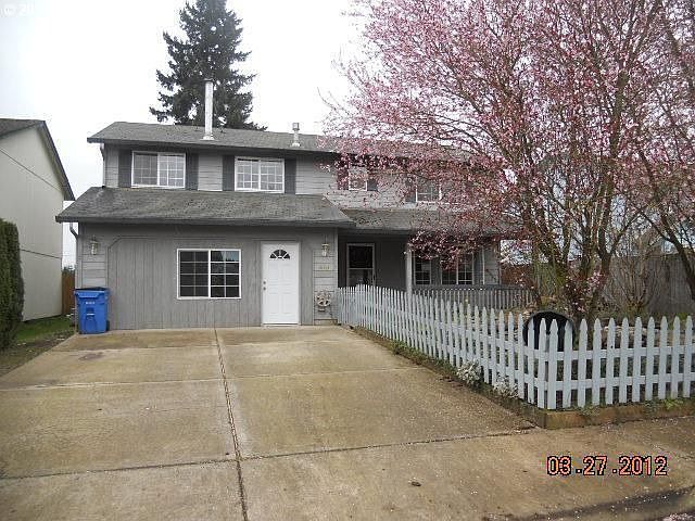 1st image of 15711 NE 69th St
