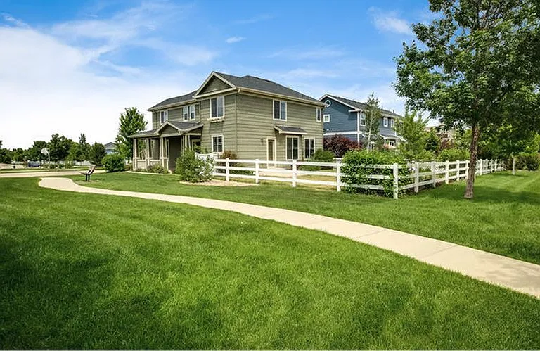 4115 Ravenna Pl — Photo 3