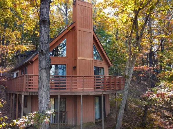 309 Roberts Run, Basye, VA 22810