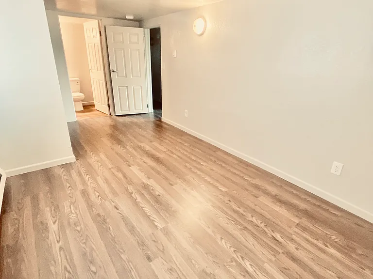 2910 S Byron St #2 — Photo 5