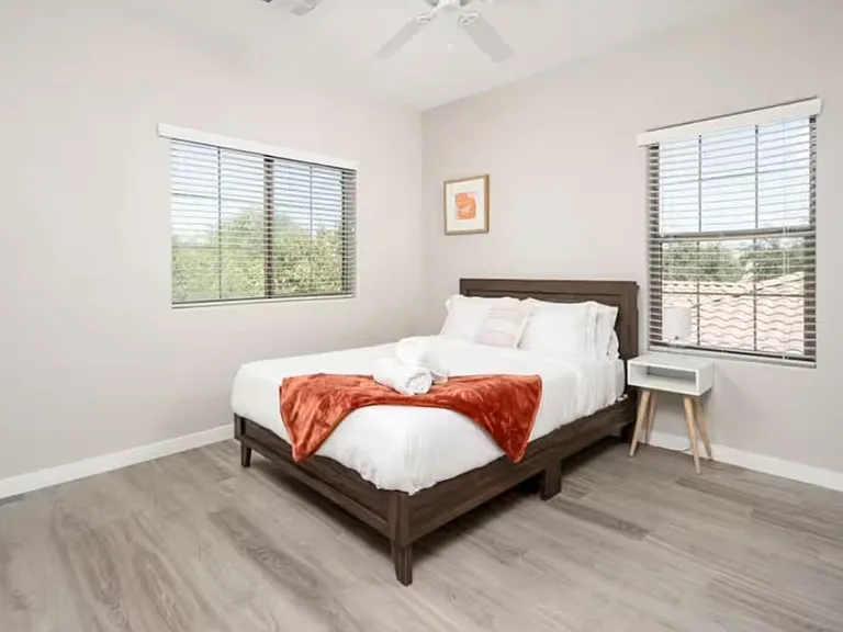 989 E Narrowleaf Ct — Photo 14