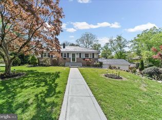 225 Chestnut St, Newtown Square, PA 19073