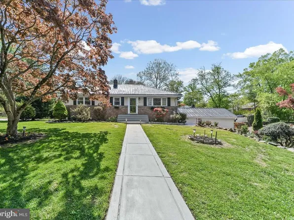 225 Chestnut St, Newtown Square, PA 19073