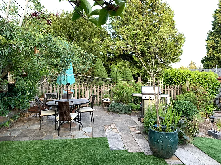4528 Purdue Ave NE #1 — Photo 11