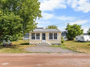 18 Pelican Ave, Beaubassin East, NB E4P 7Z3