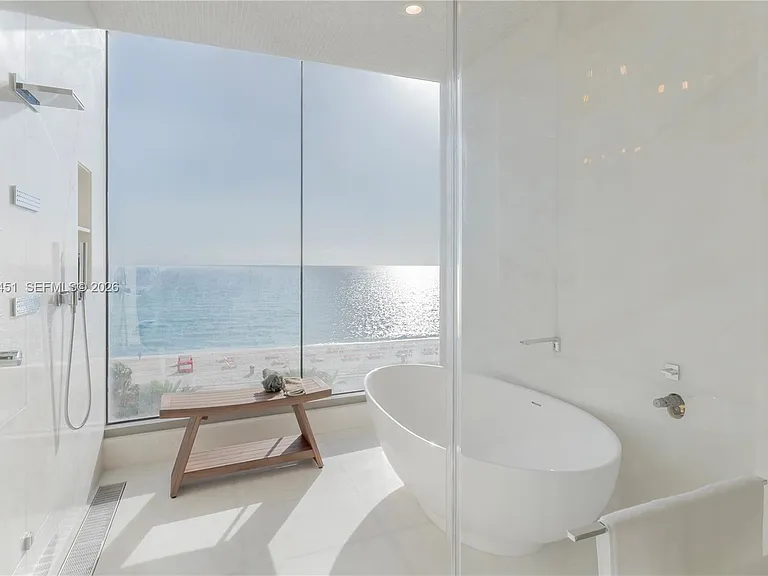 17975 Collins Ave #502 — Photo 31