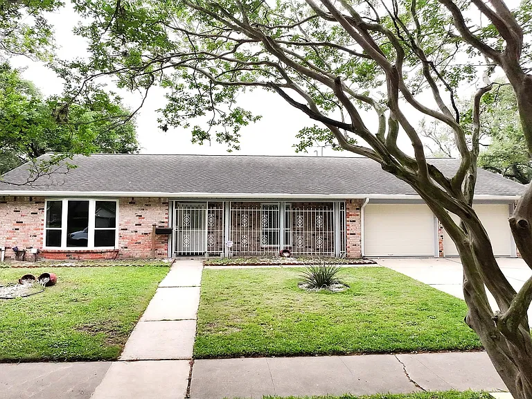8335 Langdon Ln — Photo 29