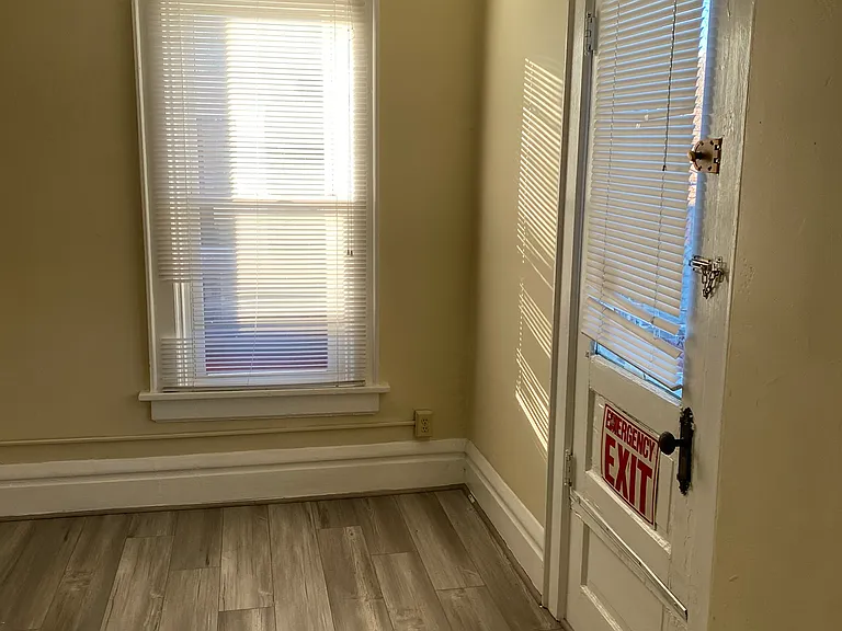 38 E 12th Ave #1 — Photo 12