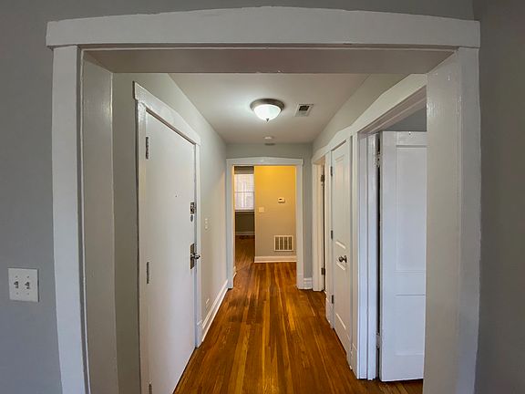 5th image of 4958 N Saint Louis Ave APT 1