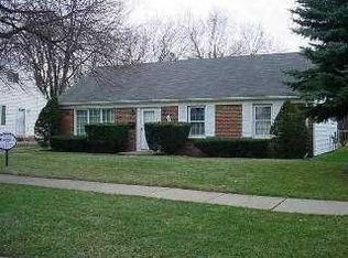 1569 Amesbury Rd, Toledo, OH 43612