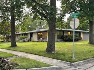 1008 Broadmoor Dr, Champaign, IL