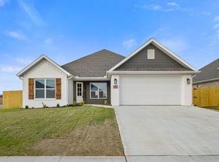 330 Palm St, Centerton, AR 72719