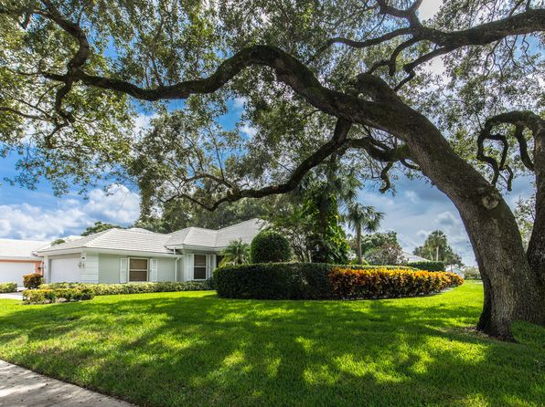 Sun Terrace at The Oaks Palm Beach Gardens 2 Homes for Sale