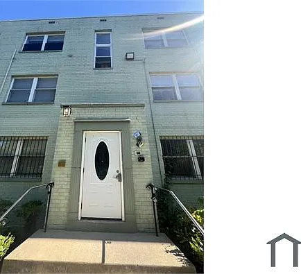 2 bed, 926 sqft, $2,050 — Photo 2