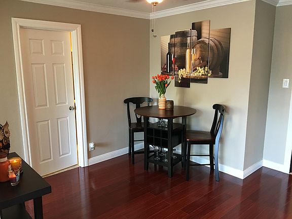 4th image of 500 El Camino Real APT 212