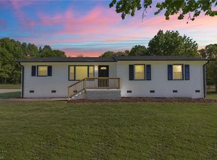 267 Deerfield Country Rd, Randleman, NC 27317