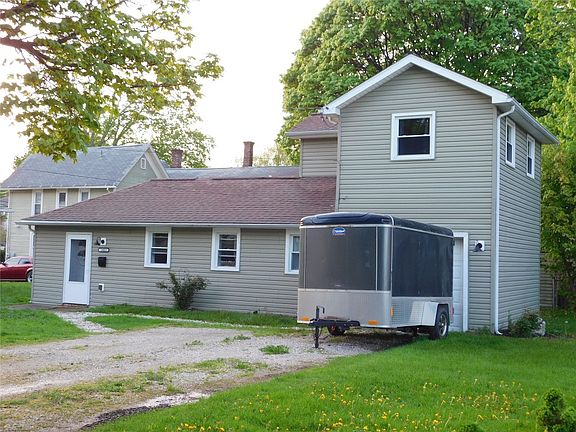 2nd image of 10082 Sampson Ave
