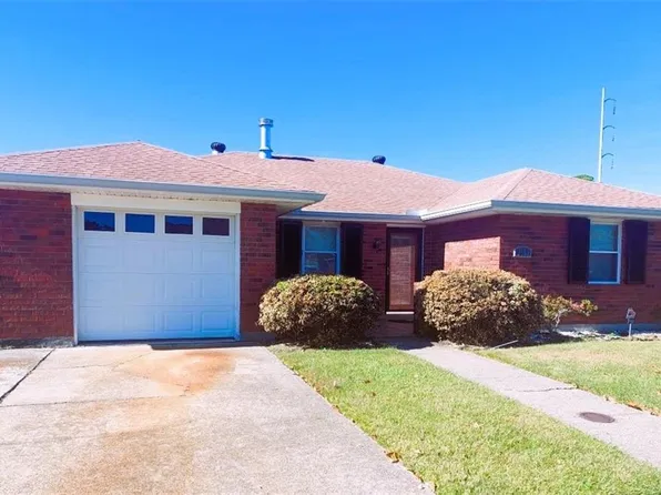 7650 Dune Dr, New Orleans, LA 70128