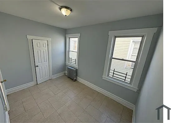 297 Ridgewood Ave #2 — Photo 5