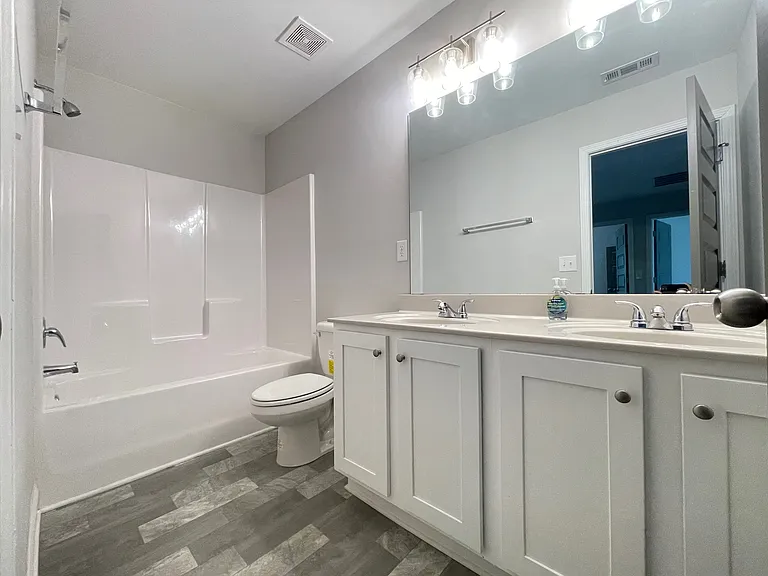 598 Omnia Ct — Photo 20