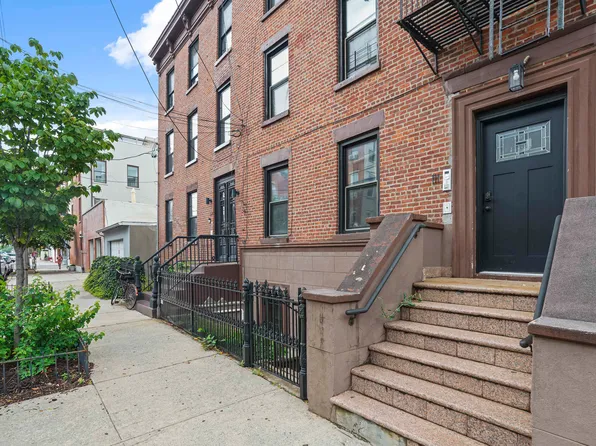 111 Wolcott Street image 1 of 10